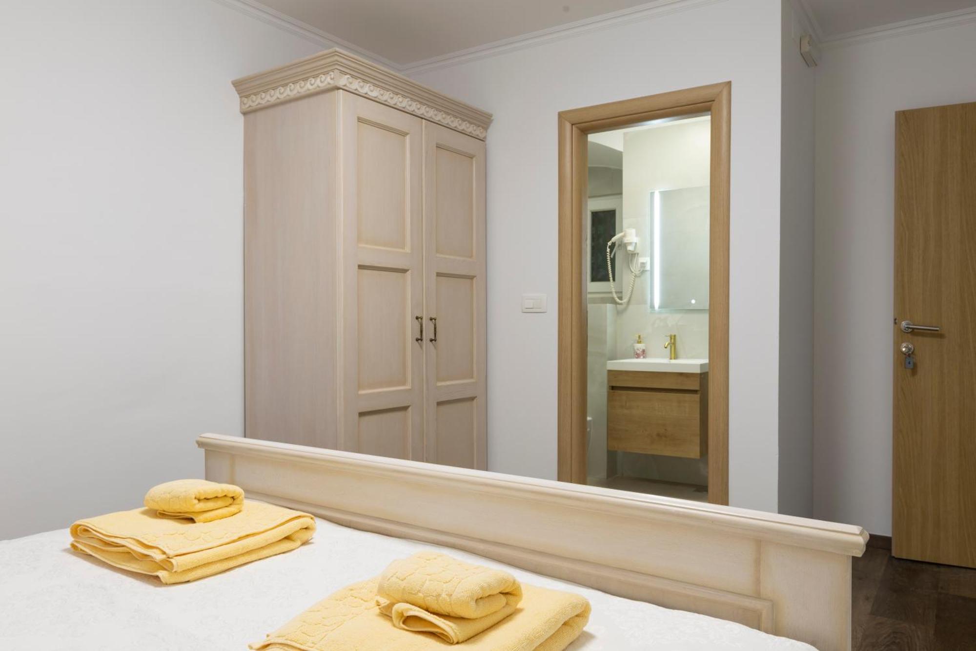 Split Varos Inn Εξωτερικό φωτογραφία