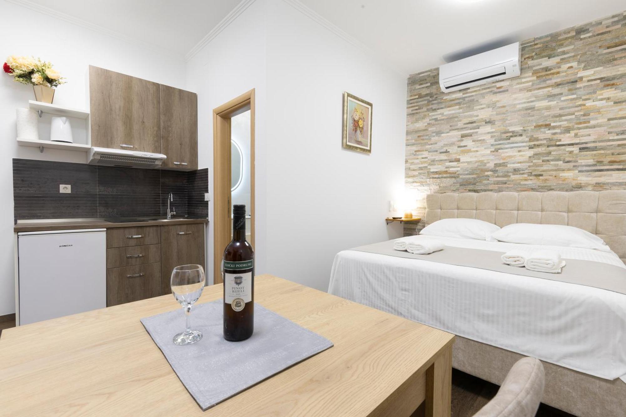 Split Varos Inn Εξωτερικό φωτογραφία